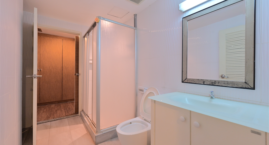 Wohnung zur Miete mit 3 Zimmer in Watthana, Bangkok