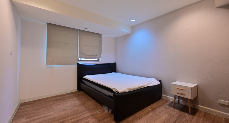 Wohnung zur Miete mit 3 Zimmer in Watthana, Bangkok