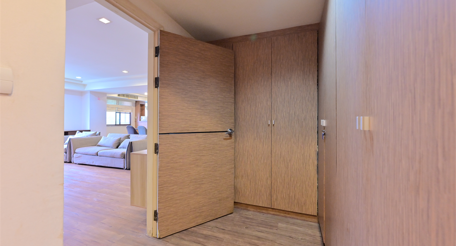 Wohnung zur Miete mit 3 Zimmer in Watthana, Bangkok
