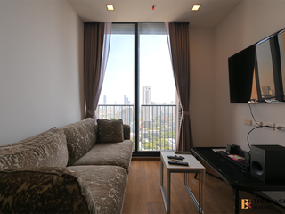 Condo en alquiler de 3 habitaciones en Watthana, Bangkok