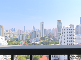 Condo en alquiler de 3 habitaciones en Watthana, Bangkok