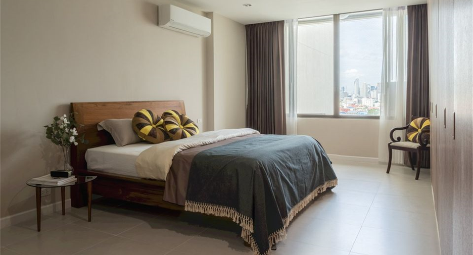 For rent 3 ベッドルーム condo in Bang Rak, Bangkok