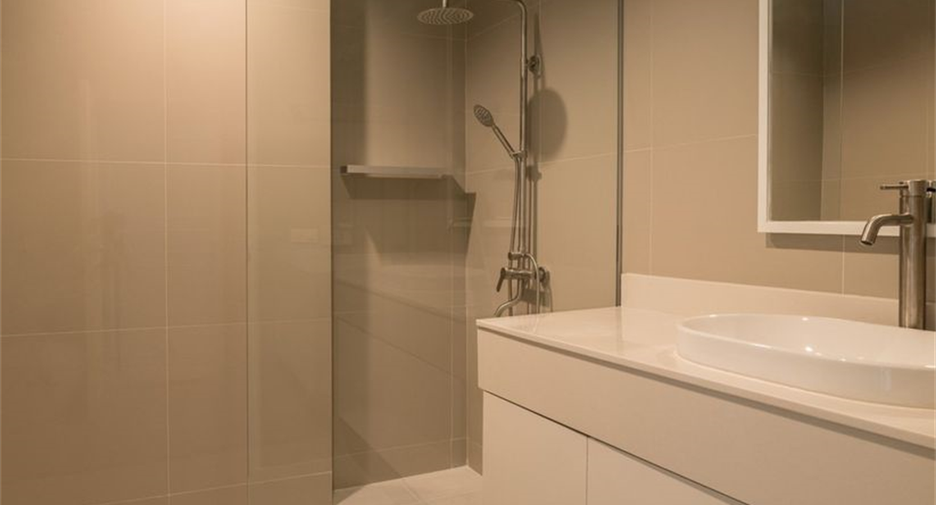 For rent 3 ベッドルーム condo in Bang Rak, Bangkok