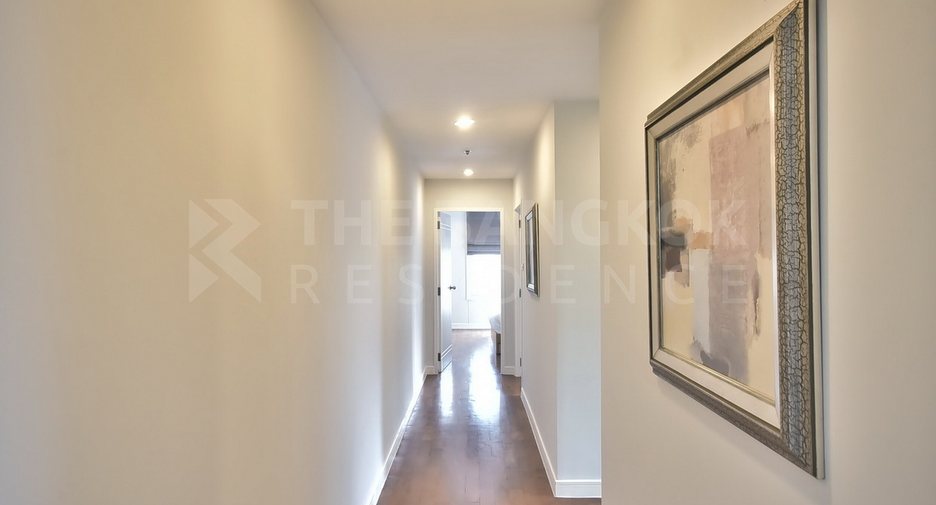 Condo en alquiler de 3 habitaciones en Khlong Toei, Bangkok