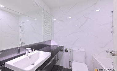 Condo en alquiler de 3 habitaciones en Khlong Toei, Bangkok