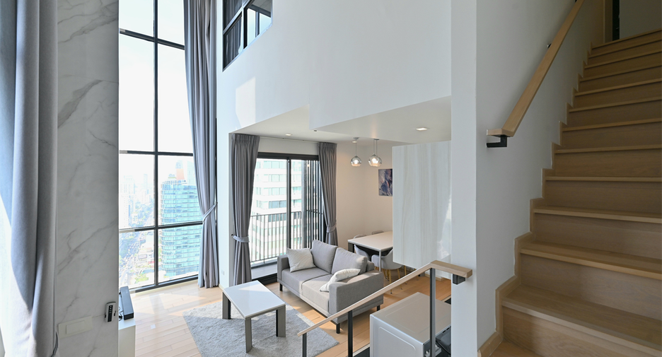 For rent 2 bedrooms condo in Watthana, Bangkok