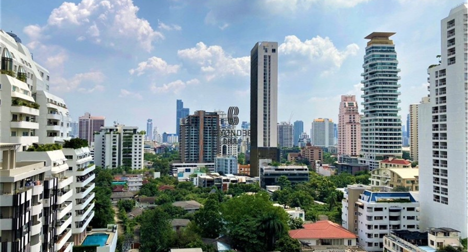 For rent 1 bed condo in Watthana, Bangkok