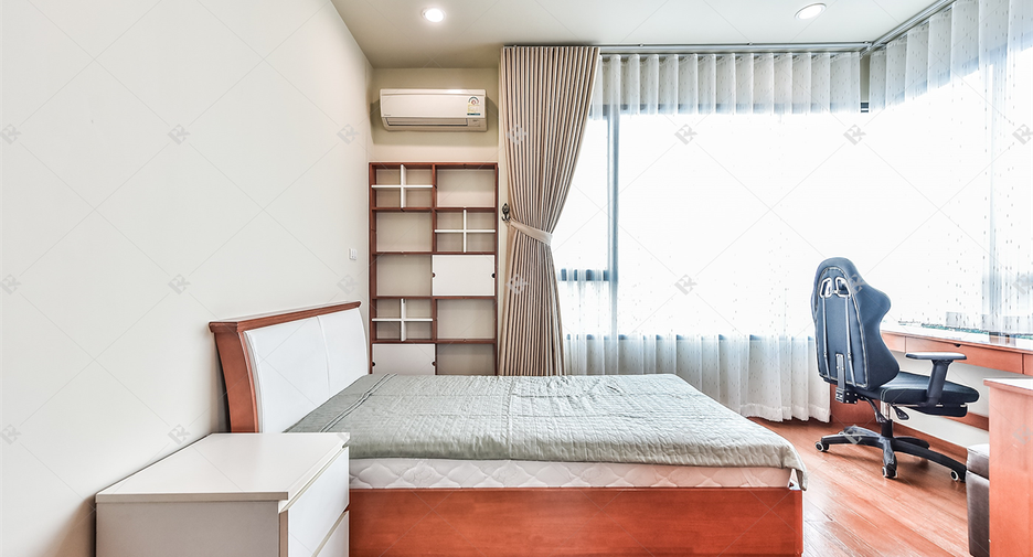 For rent 2 ベッドルーム condo in Yan Nawa, Bangkok