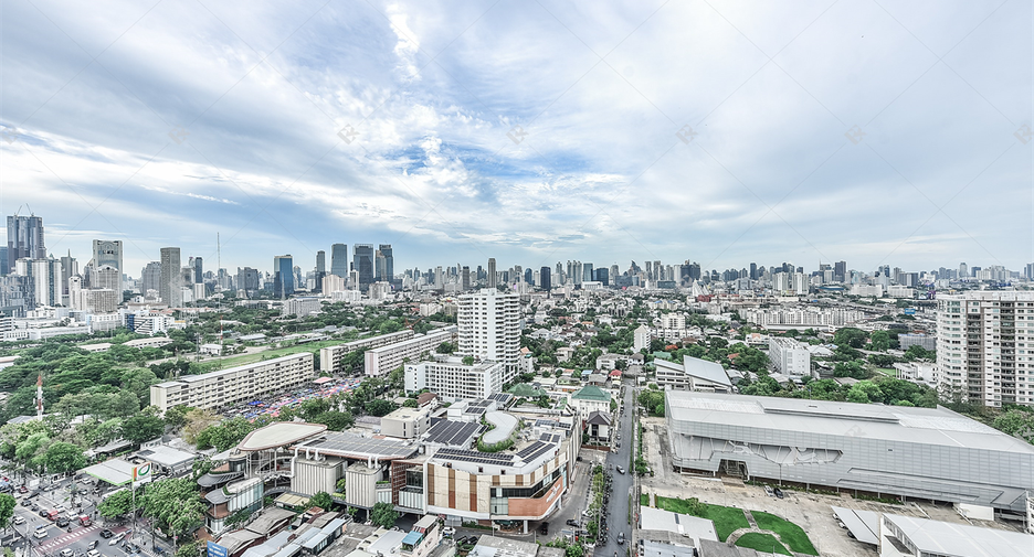 For rent 2 ベッドルーム condo in Yan Nawa, Bangkok