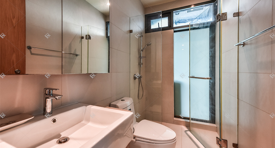 For rent 2 ベッドルーム condo in Yan Nawa, Bangkok