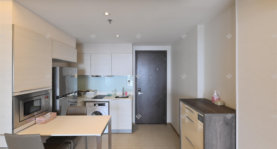 For rent 1 bed condo in Watthana, Bangkok