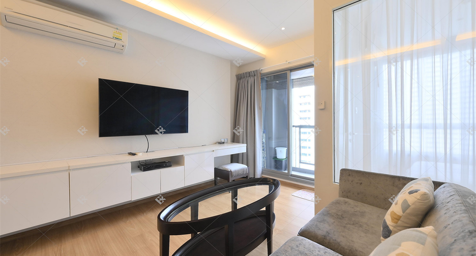 For rent 1 bed condo in Watthana, Bangkok