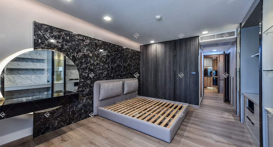 Condo en alquiler de 3 habitaciones en Pathum Wan, Bangkok