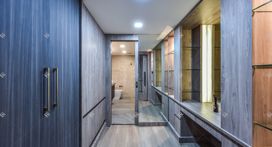 Condo en alquiler de 3 habitaciones en Pathum Wan, Bangkok