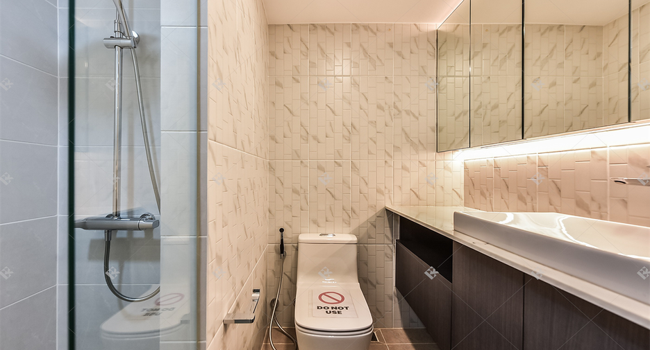 Condo en alquiler de 3 habitaciones en Pathum Wan, Bangkok