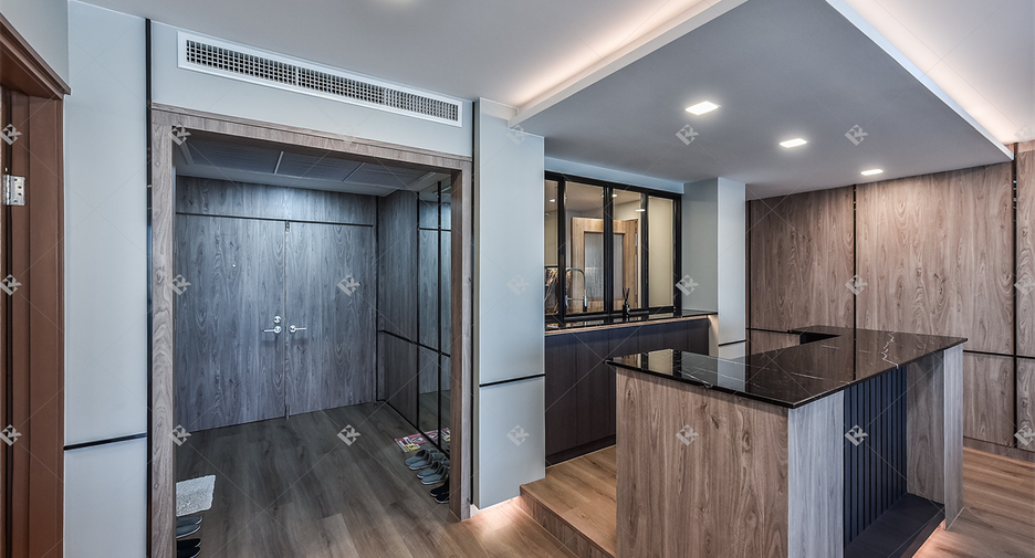 Condo en alquiler de 3 habitaciones en Pathum Wan, Bangkok