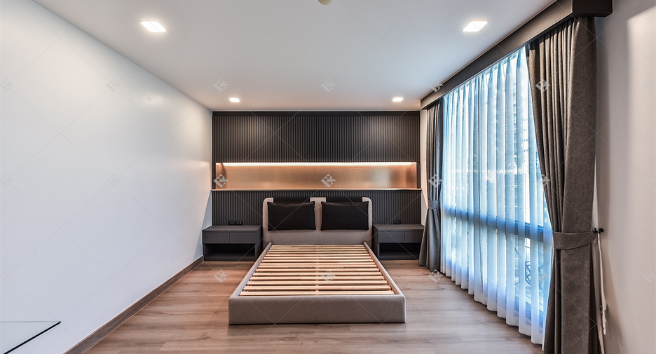 Condo en alquiler de 3 habitaciones en Pathum Wan, Bangkok