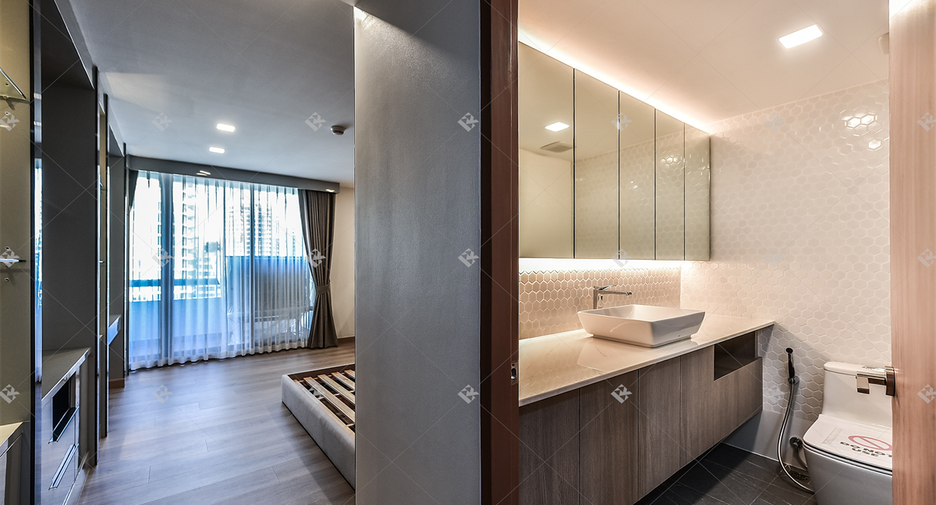 Condo en alquiler de 3 habitaciones en Pathum Wan, Bangkok