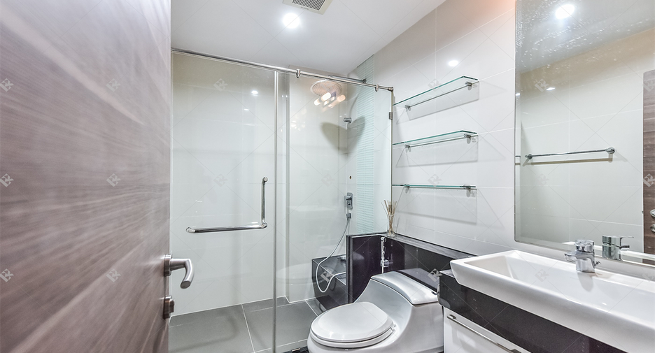 Wohnung zur Miete mit 3 Zimmer in Yan Nawa, Bangkok