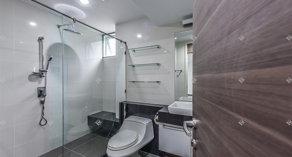 Wohnung zur Miete mit 3 Zimmer in Yan Nawa, Bangkok