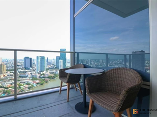 For rent 3 bedrooms condo in Bang Kho Laem, Bangkok