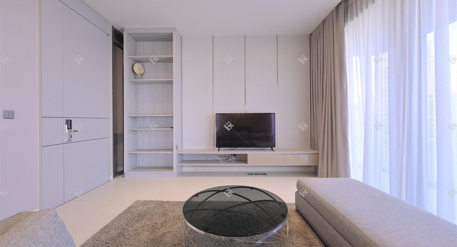 For rent 2 bedrooms condo in Khlong Toei, Bangkok
