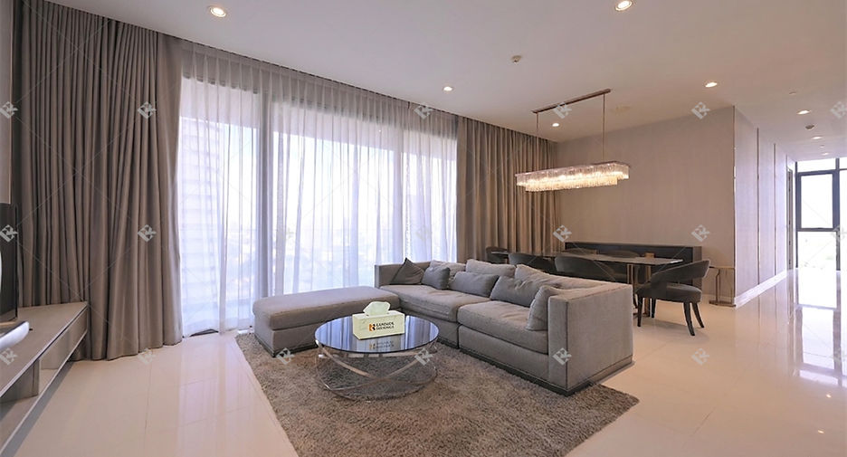 For rent 2 bedrooms condo in Khlong Toei, Bangkok