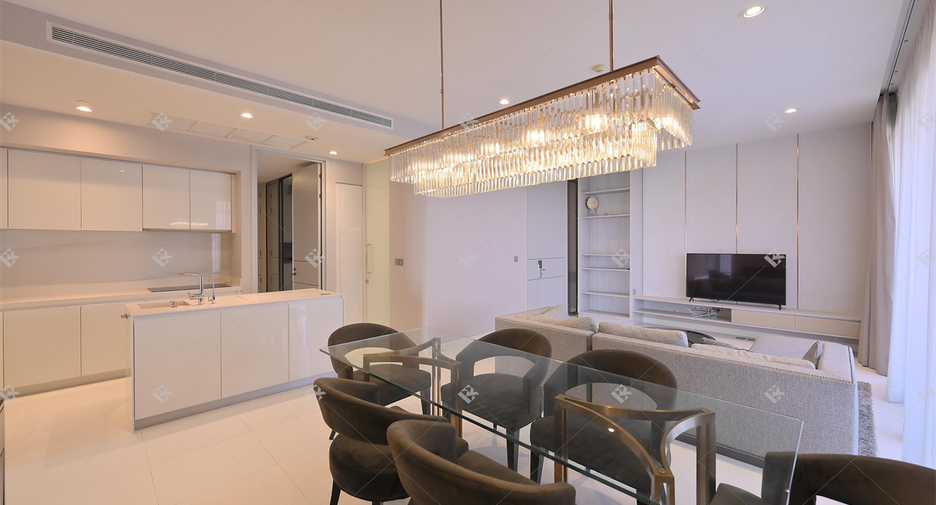 For rent 2 bedrooms condo in Khlong Toei, Bangkok