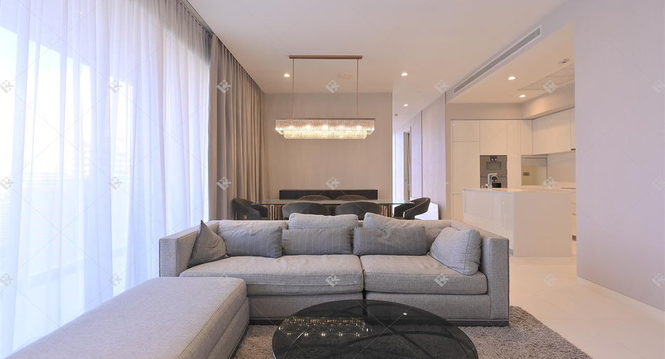 For rent 2 bedrooms condo in Khlong Toei, Bangkok