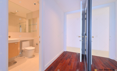 For rent 3 bedrooms condo in Pathum Wan, Bangkok
