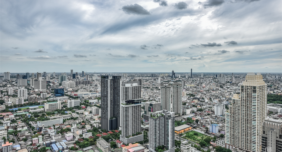 For rent 4 bedrooms condo in Sathon, Bangkok