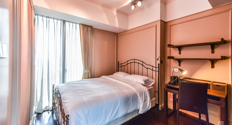 For rent 4 bedrooms condo in Sathon, Bangkok