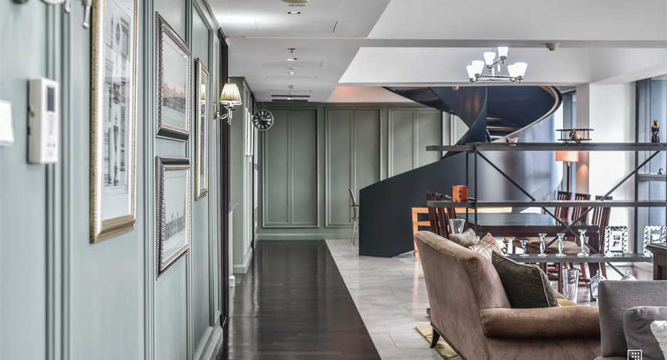 For rent 4 bedrooms condo in Sathon, Bangkok