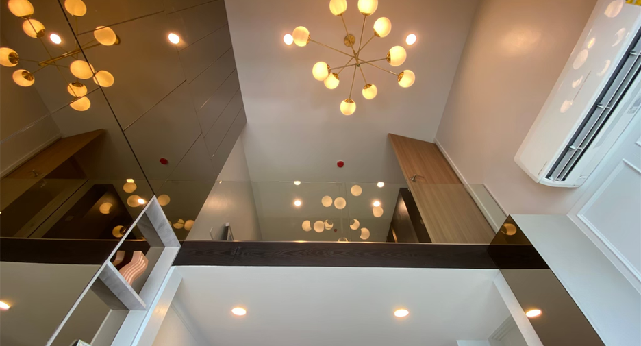 Condo en alquiler de 2 habitaciones en Watthana, Bangkok