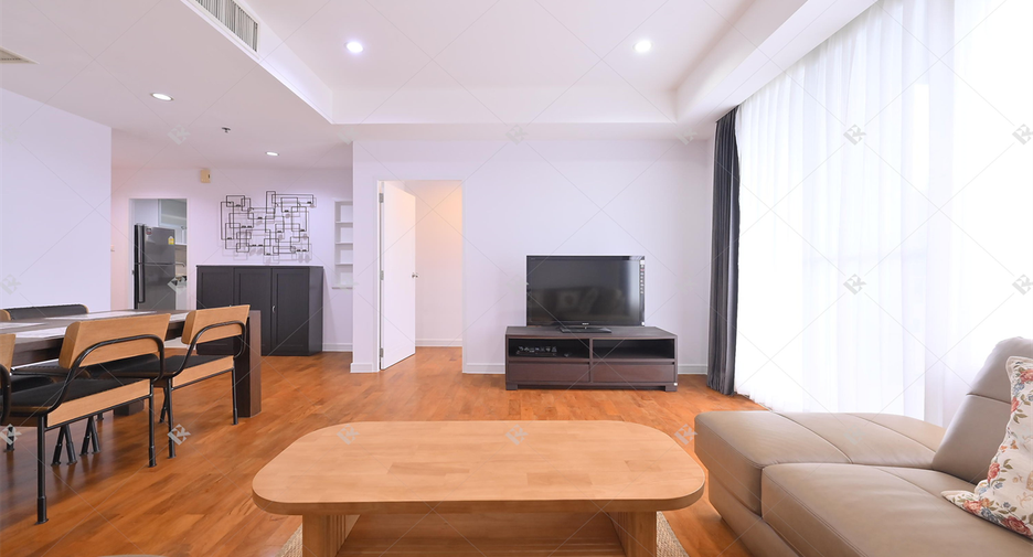 For rent 2 bedrooms condo in Khlong Toei, Bangkok