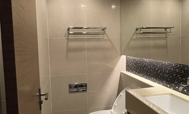 For rent 2 bedrooms condo in Sathon, Bangkok