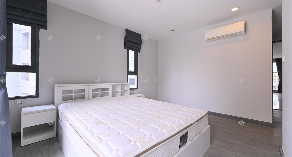 Condo en alquiler de 2 habitaciones en Khlong Toei, Bangkok