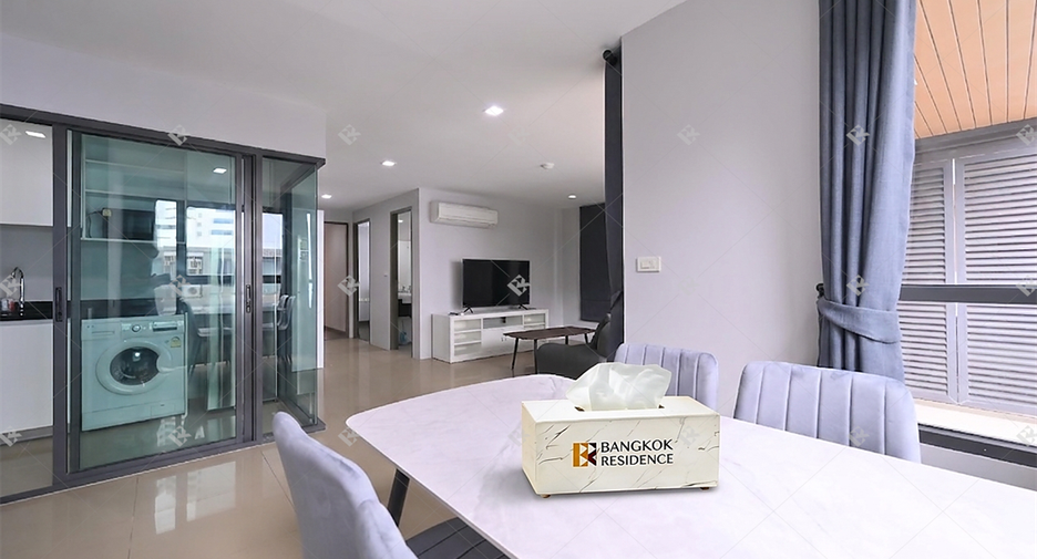 Condo en alquiler de 2 habitaciones en Khlong Toei, Bangkok