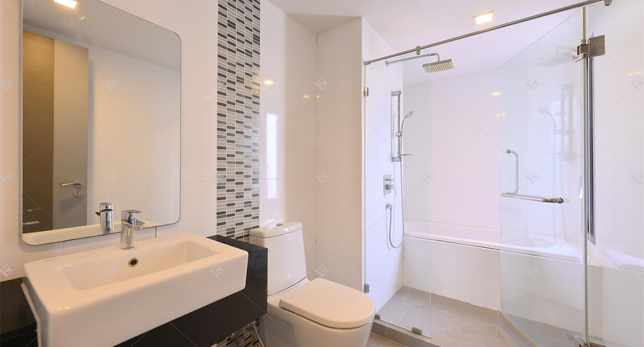 Condo en alquiler de 2 habitaciones en Khlong Toei, Bangkok