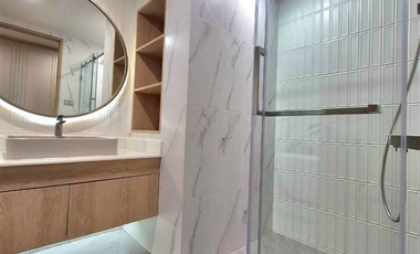 Condo en alquiler de 2 habitaciones en Khlong Toei, Bangkok