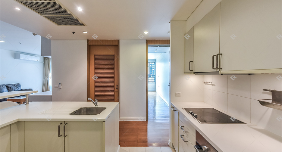 Condo en alquiler de 3 habitaciones en Sathon, Bangkok