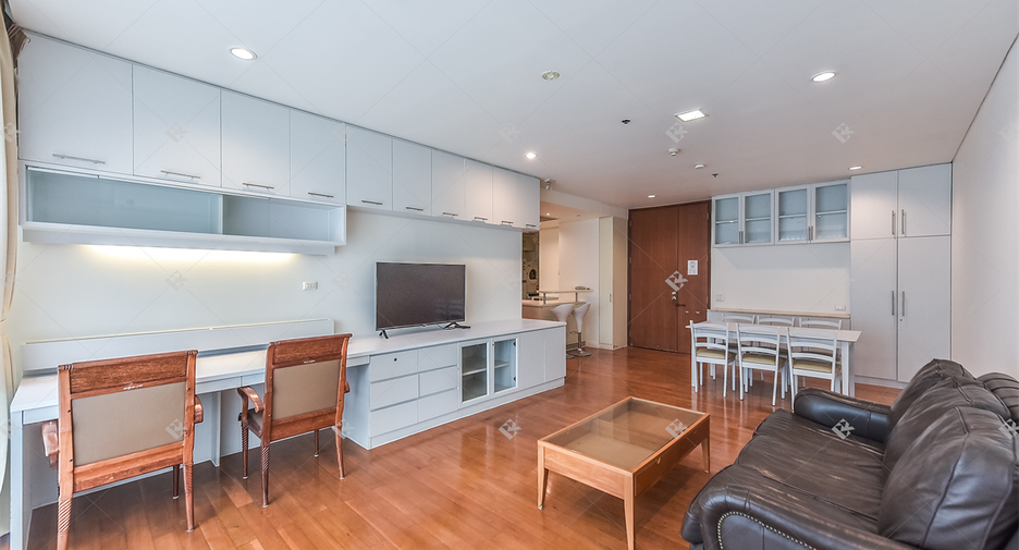 Condo en alquiler de 3 habitaciones en Sathon, Bangkok