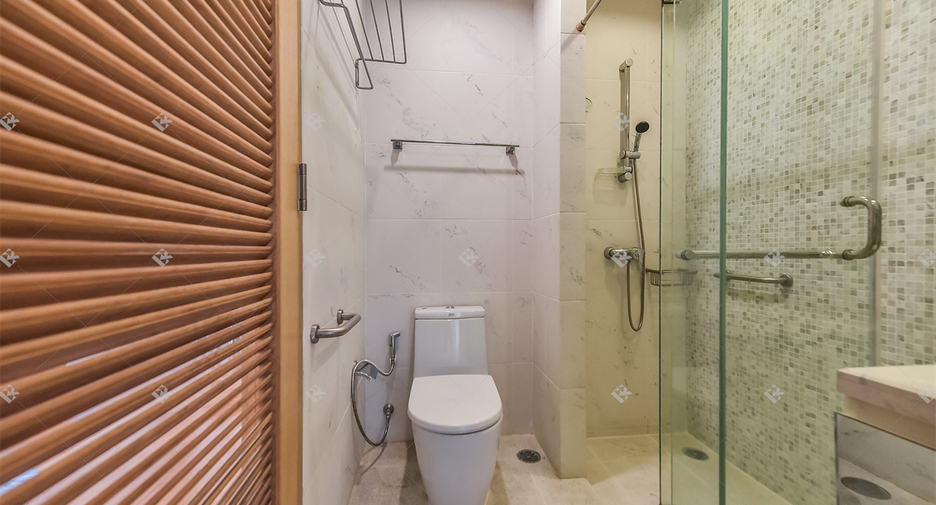 Condo en alquiler de 3 habitaciones en Sathon, Bangkok