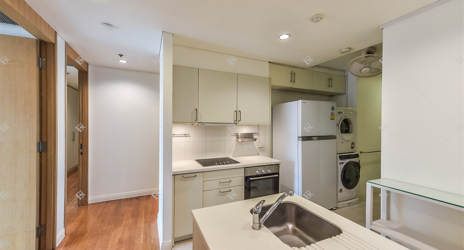 Condo en alquiler de 3 habitaciones en Sathon, Bangkok