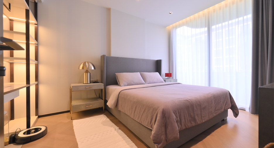 For rent 2 bedrooms condo in Watthana, Bangkok