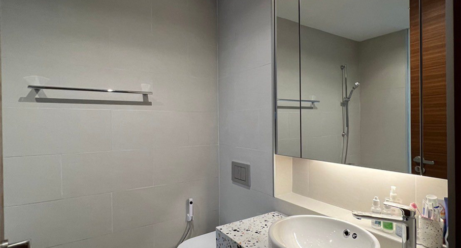 Condo en alquiler de 2 habitaciones en Khlong Toei, Bangkok