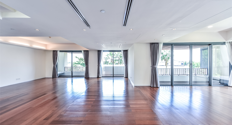 For rent 3 ベッドルーム condo in Si Racha, Chonburi
