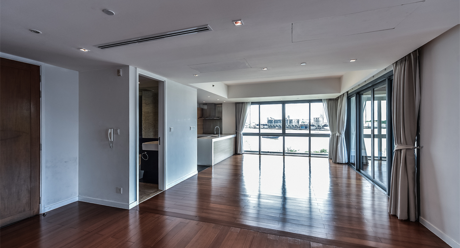 For rent 3 ベッドルーム condo in Si Racha, Chonburi