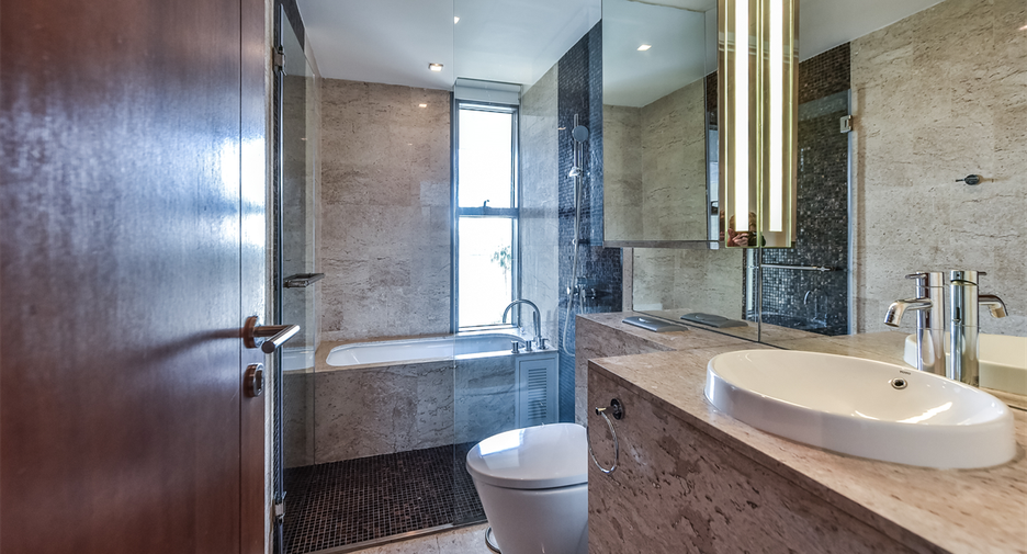 For rent 3 ベッドルーム condo in Si Racha, Chonburi