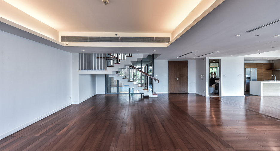 For rent 3 ベッドルーム condo in Si Racha, Chonburi
